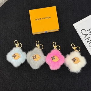 LV Pendant 1