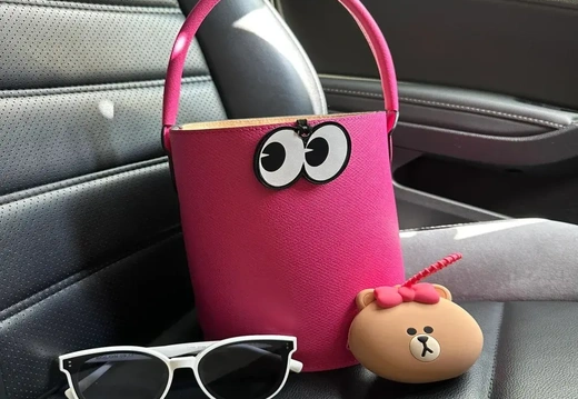LV Pendant 6