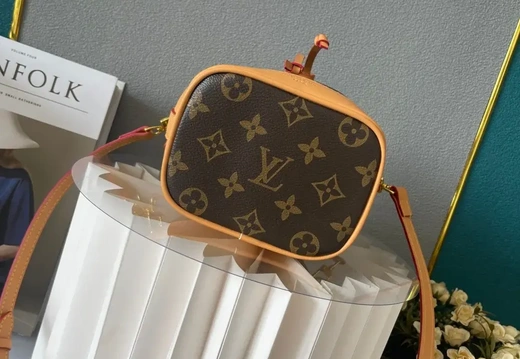 LV