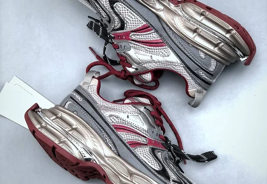 Sneakers March 2025